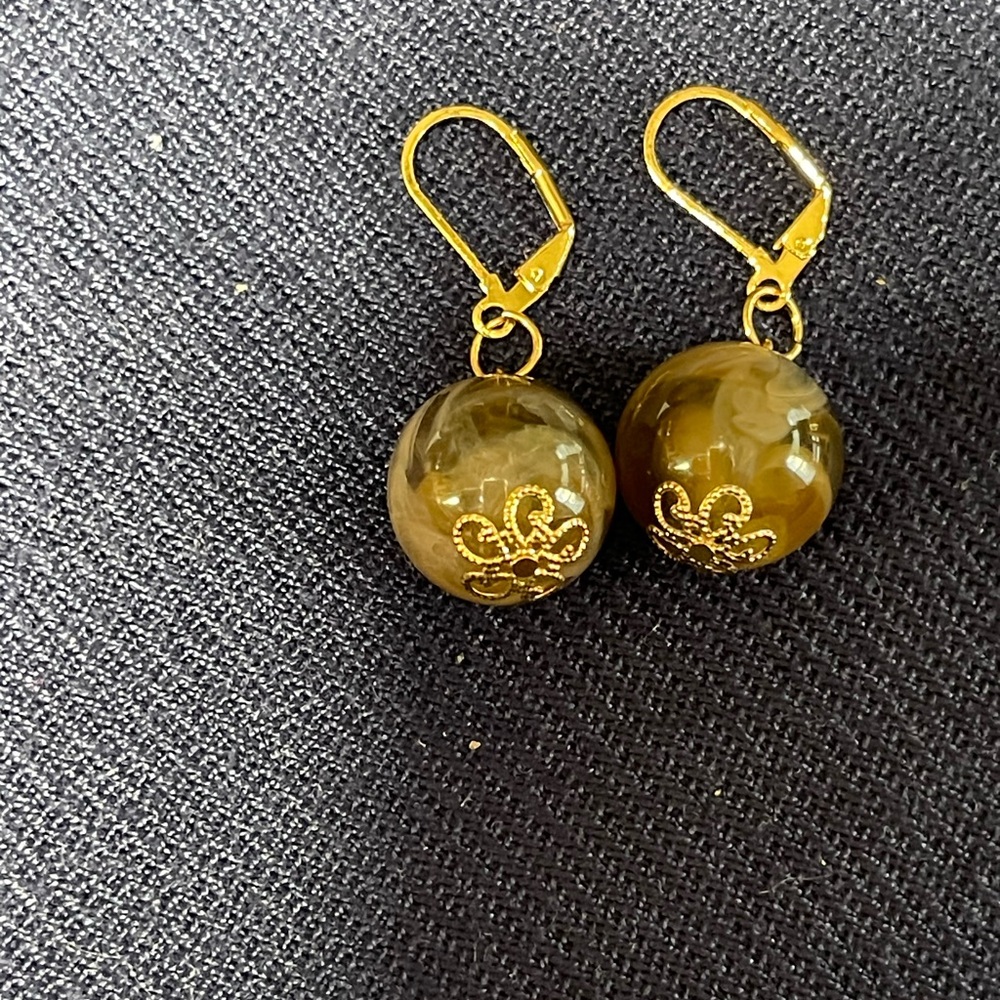 Elegant Hand Made Gold Drop Earrings